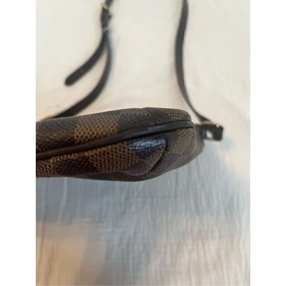 Louis Vuitton Bloomsbury Messenger Bag In Brown Damier Canvas Rare and Retired